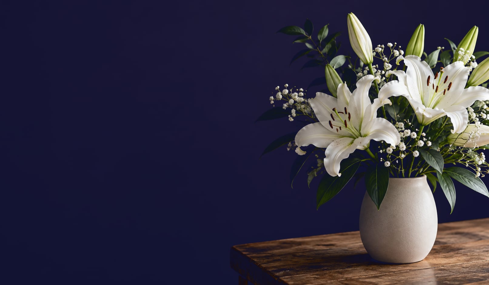 Un bouquet de lys blancs